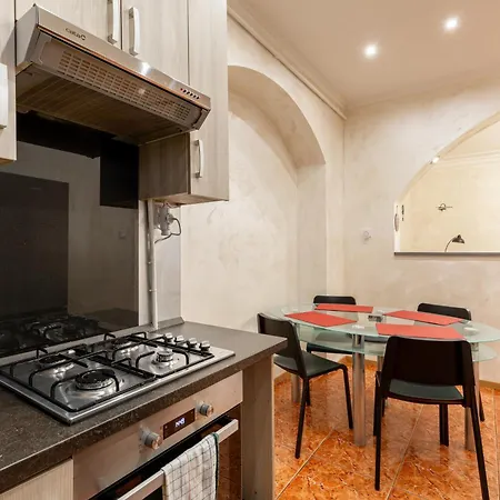 Mari&emi Flat In Corvin