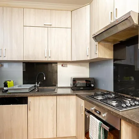 Mari&emi Flat In Corvin