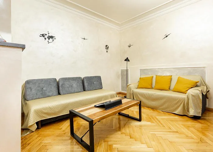 Mari&emi Flat In Corvin * Budapest