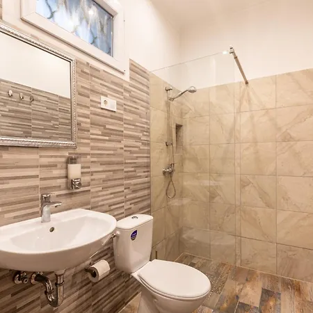 Apartamento Mari&emi Flat In Corvin *