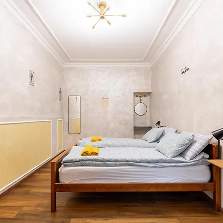 Apartment Mari&emi Flat In Corvin Budapest